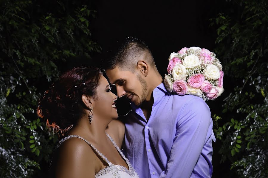 Wedding photographer Flávia Carvalho (flaviacarvalho). Photo of 25 March 2019