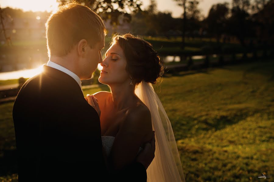 शादी का फोटोग्राफर Aleksandr Lobach (lobach)। अप्रैल 16 2015 का फोटो