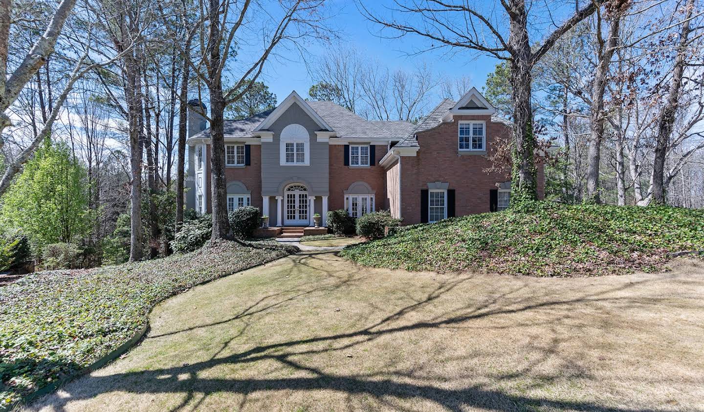 House with garden Alpharetta