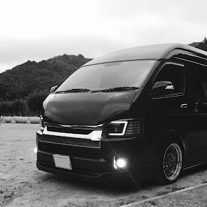 ハイエースバン