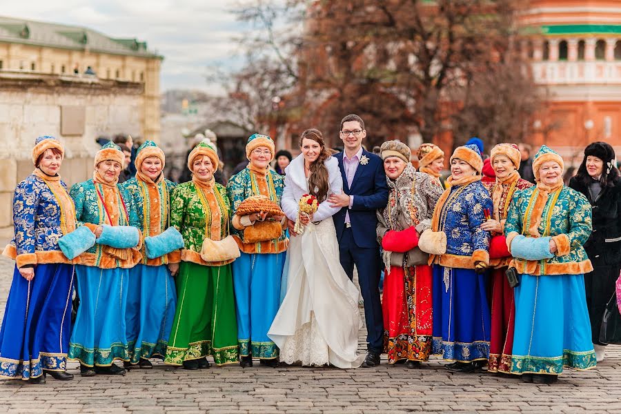 Wedding photographer Galina Arsenova (fotojunior). Photo of 22 January 2014