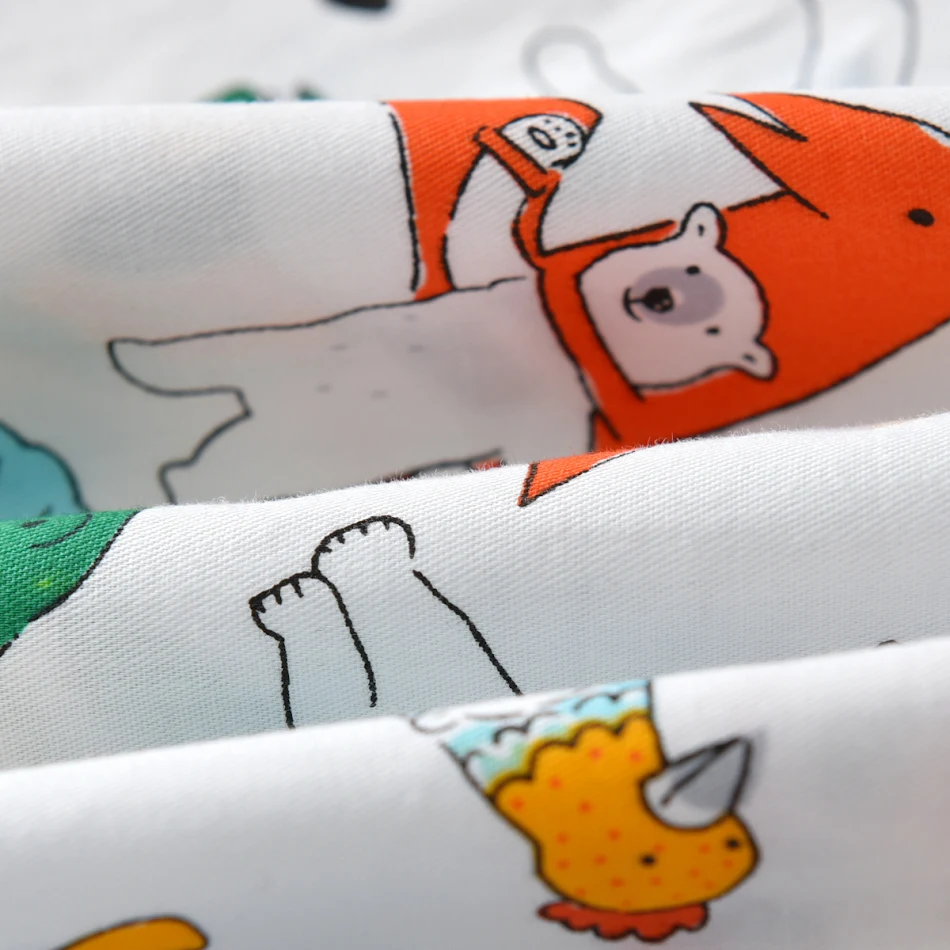 Camiseta interior de algodón para niños ideal para capas. Suave y transpirable para comodidad durante todo el día. Perfecta como base.