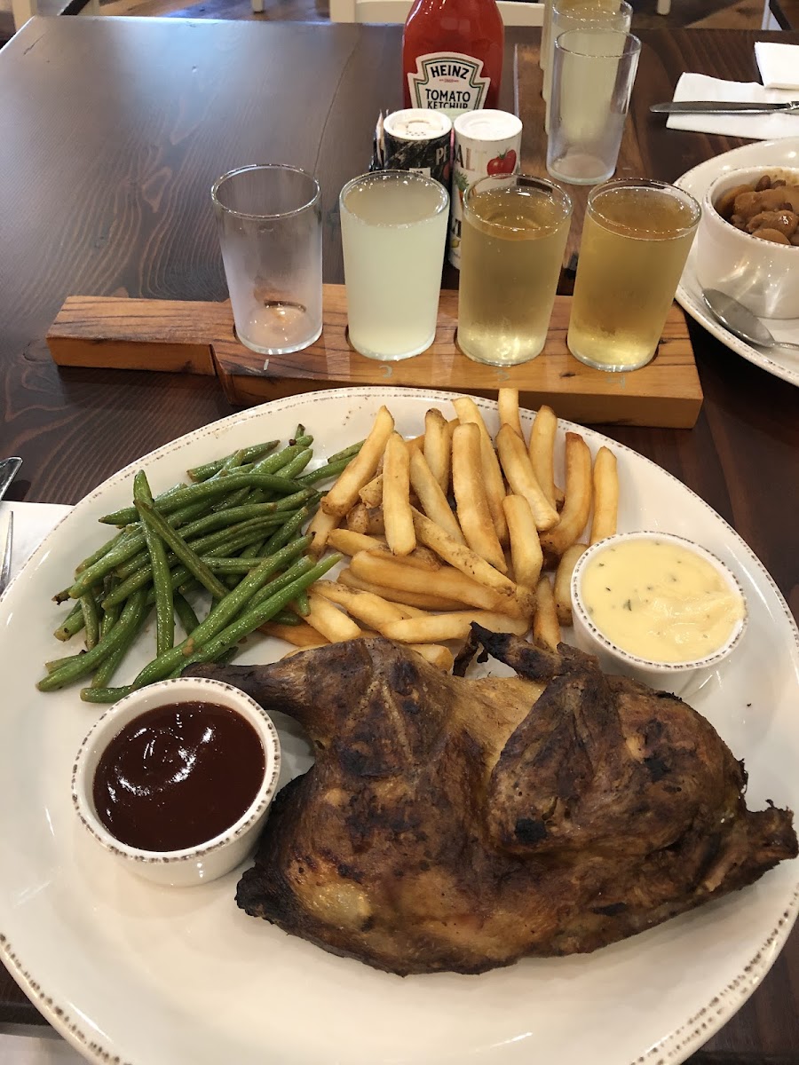 1/2 chicken w/ BBQ sauce, green beans, Fries with cheese sauce