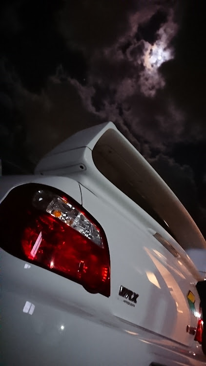 インプレッサ WRX STIのいい尻・涙目インプに関するカスタム事例の投稿画像1枚目