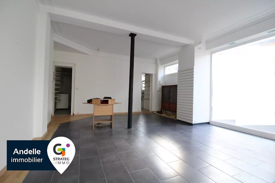 Vente locaux professionnels 2 pièces 65 m² à Gisors (27140), 157 500 €