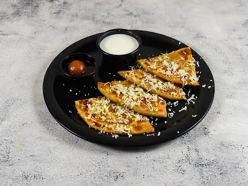 Gobhi Onion Cheese Paratha Combo