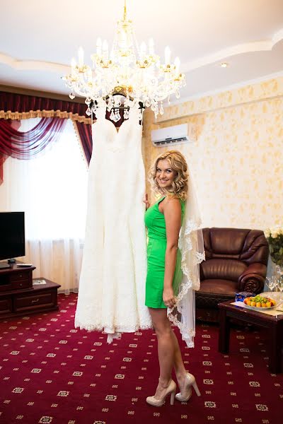 Wedding photographer Gosha Nuraliev (lider). Photo of 27 October 2014