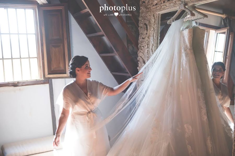 Wedding photographer José Guillem (photoplus). Photo of 30 June 2022