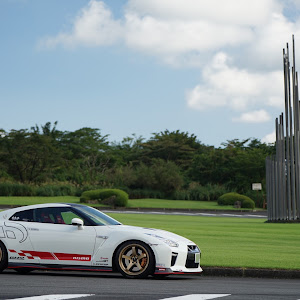 NISSAN GT-R R35