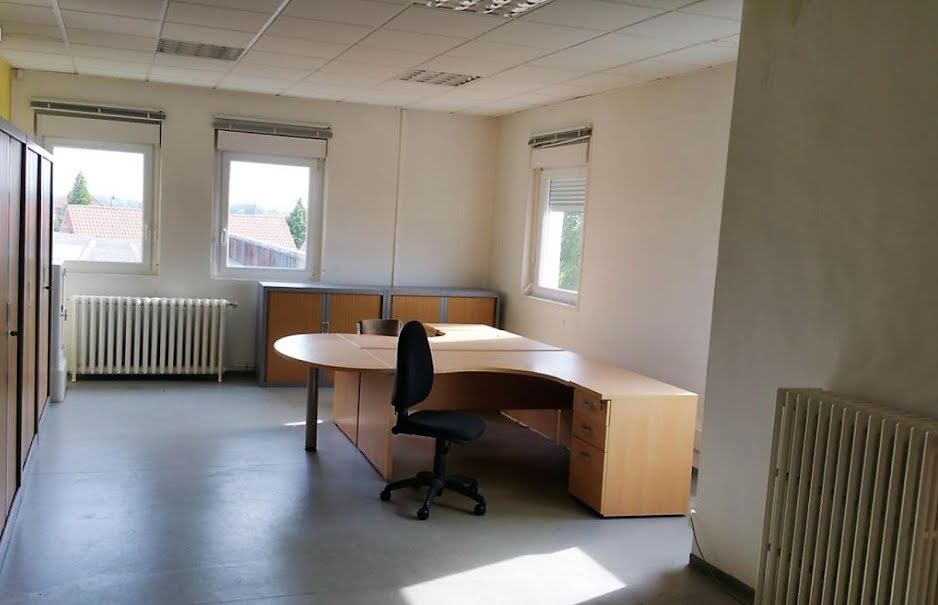 Location  locaux professionnels 3 pièces 70 m² à Annequin (62149), 900 €