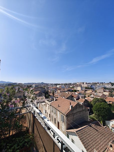 Location meublée appartement 3 pièces 61.75 m² à Marseille 4ème (13004), 990 €