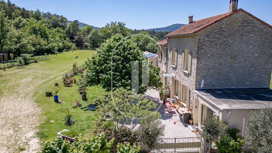 Vente maison 8 pièces 180 m² à Vaison-la-Romaine (84110), 575 000 €