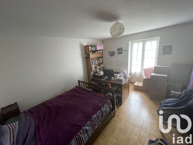 Vente maison 5 pièces 105 m² à Echallat (16170), 105 376 €