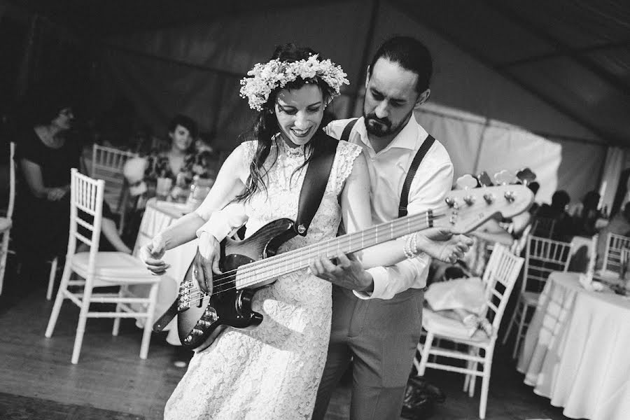 Fotógrafo de casamento Szabolcs Locsmándi (thelovereporters). Foto de 16 de agosto 2023