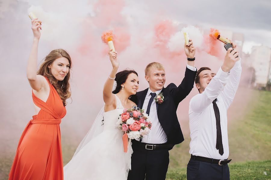 Fotografo di matrimoni Serezha Gribanov (sergeygribanov). Foto del 10 giugno 2015