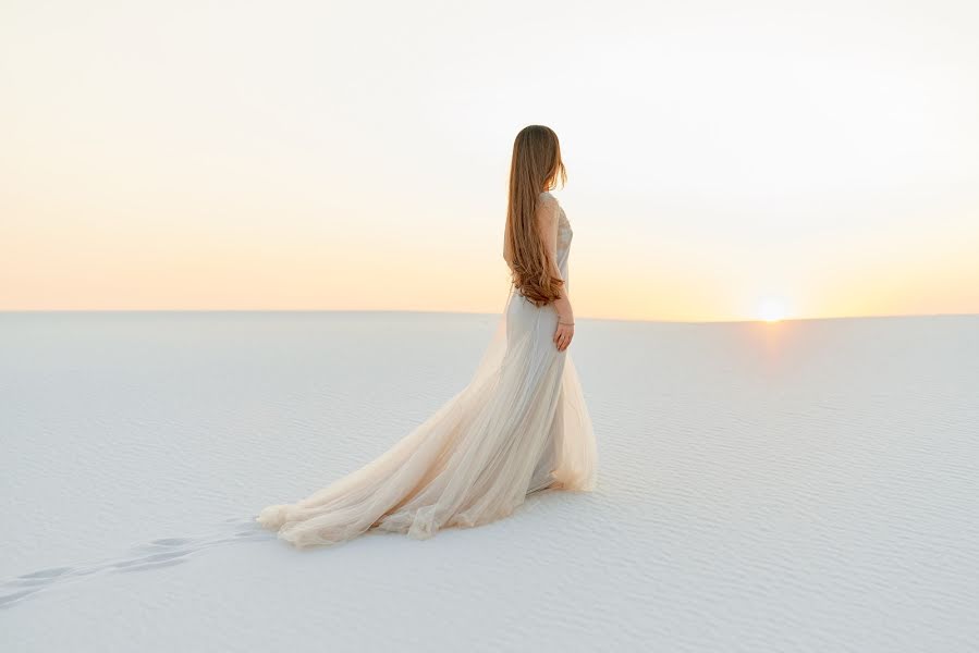 Fotógrafo de casamento Natalya Sidorova (nataliasidorova). Foto de 1 de setembro 2019