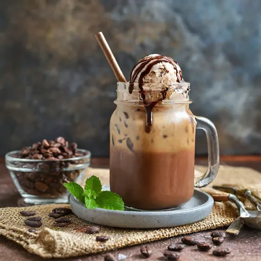 Cold Coffee With Chocolate Ice Cream [450 Ml, 1 Mason Jar]