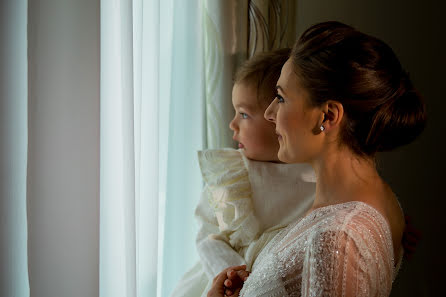 Fotógrafo de casamento Sergiu Verescu (verescu). Foto de 18 de maio 2022