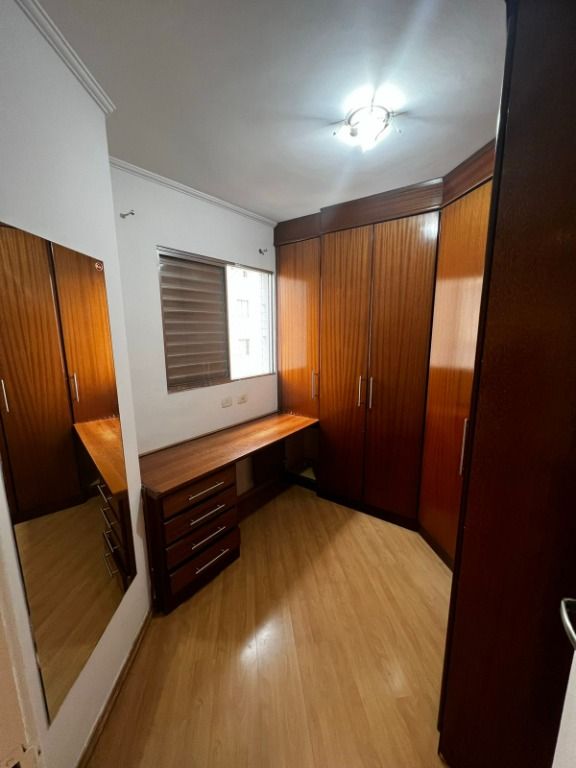 Apartamentos à venda Anália Franco