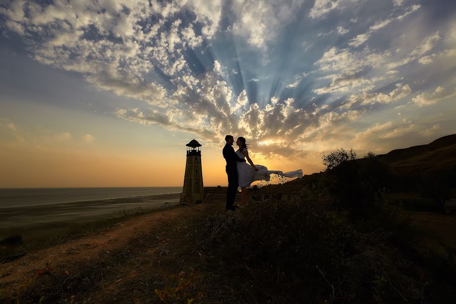 Jurufoto perkahwinan Anton Lavrin (lavrinwed). Foto pada 30 Oktober 2017