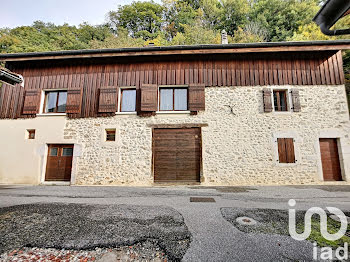 ferme à Saint-Germain-sur-Rhône (74)