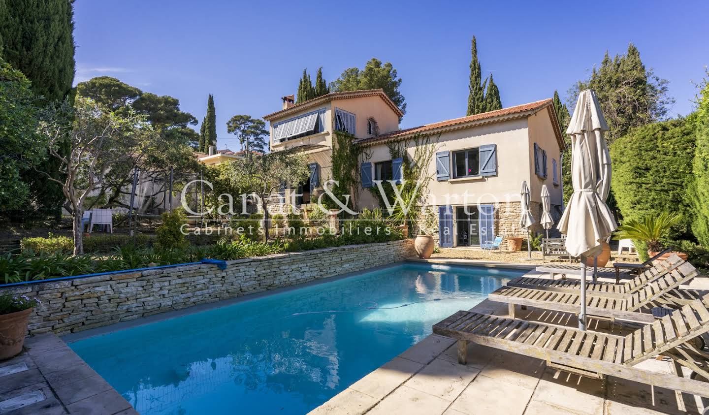 Villa with pool and terrace Sanary-sur-Mer