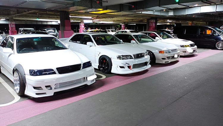 チェイサーの福岡・JZX100・チェイサー・ツアラーV・1JZに関するカスタム事例の投稿画像2枚目