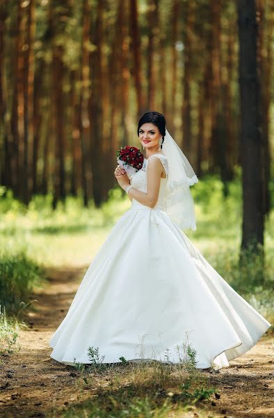 Fotógrafo de casamento Aleksandr Malysh (alexmalysh). Foto de 3 de agosto 2017