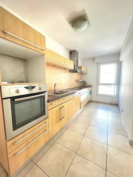 Vente appartement 3 pièces 70 m² à Saint-raphael (83700), 319 000 €