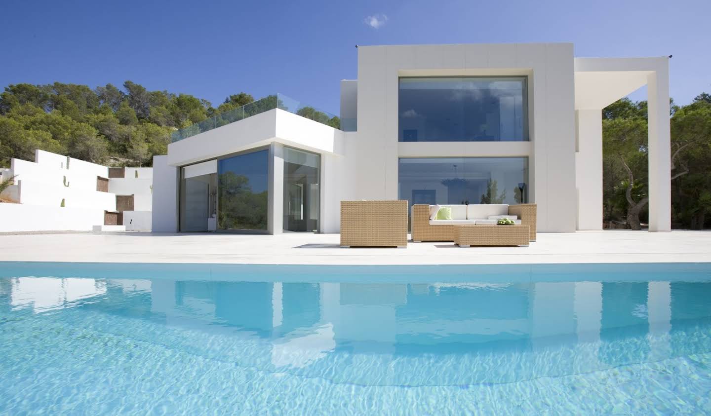 House with pool and terrace Ibiza