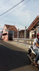 Bengkel Mobil Enggal Maju