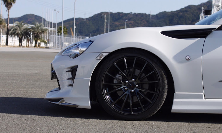 86のスポーツカー好きな人と繋がりたい・86BRZオーナーさんと繋がりたい・車高調整・高知港・BLITZ DAMPER ZZ-Rに関するカスタム事例の投稿画像5枚目