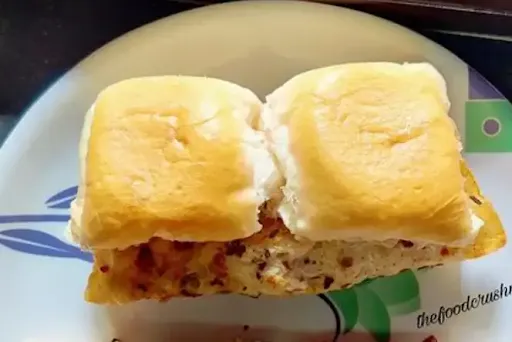 Egg Omelette Pav