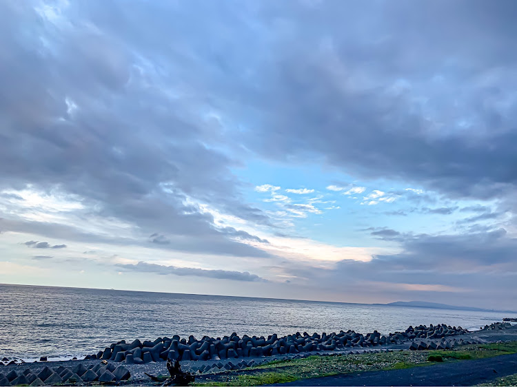 ヴォクシーのTEAM Excitación・梅雨明けまだか・寄り道😍・80系　ヴォクシー　ノア　エスクァイア・夕陽に照らされてに関するカスタム事例の投稿画像5枚目