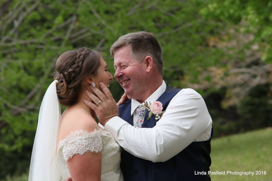 Wedding photographer Linda Pasfield (lindapasfield). Photo of 27 January 2019