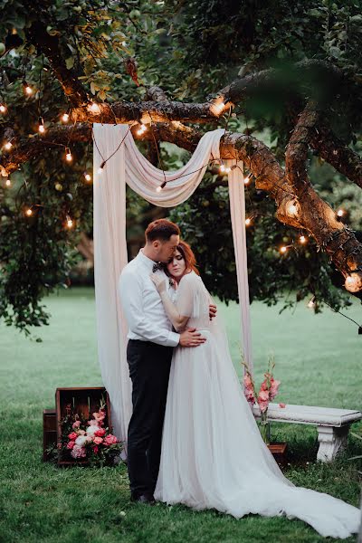 Fotógrafo de bodas Aleksandr Sakharchuk (saharchuk). Foto del 8 de agosto 2018