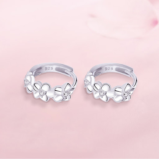 Title 4, S925 Silver Flower Earrings for Women Elegant F...