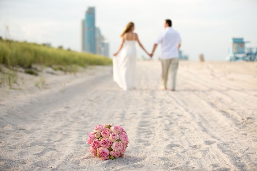 Wedding photographer Irina Iksanova (iksanova). Photo of 11 November 2019