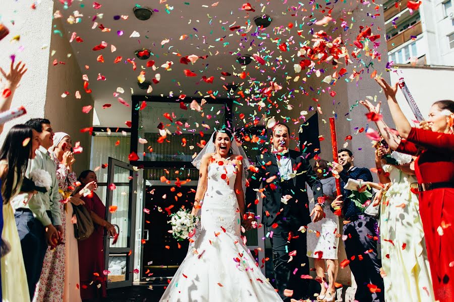 Fotografo di matrimoni Alisa Leshkova (photorose). Foto del 30 gennaio 2016