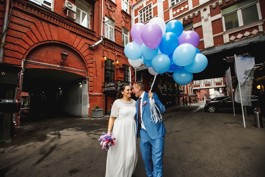 Wedding photographer Evgeniya Soloveva (janesolph). Photo of 9 March 2016