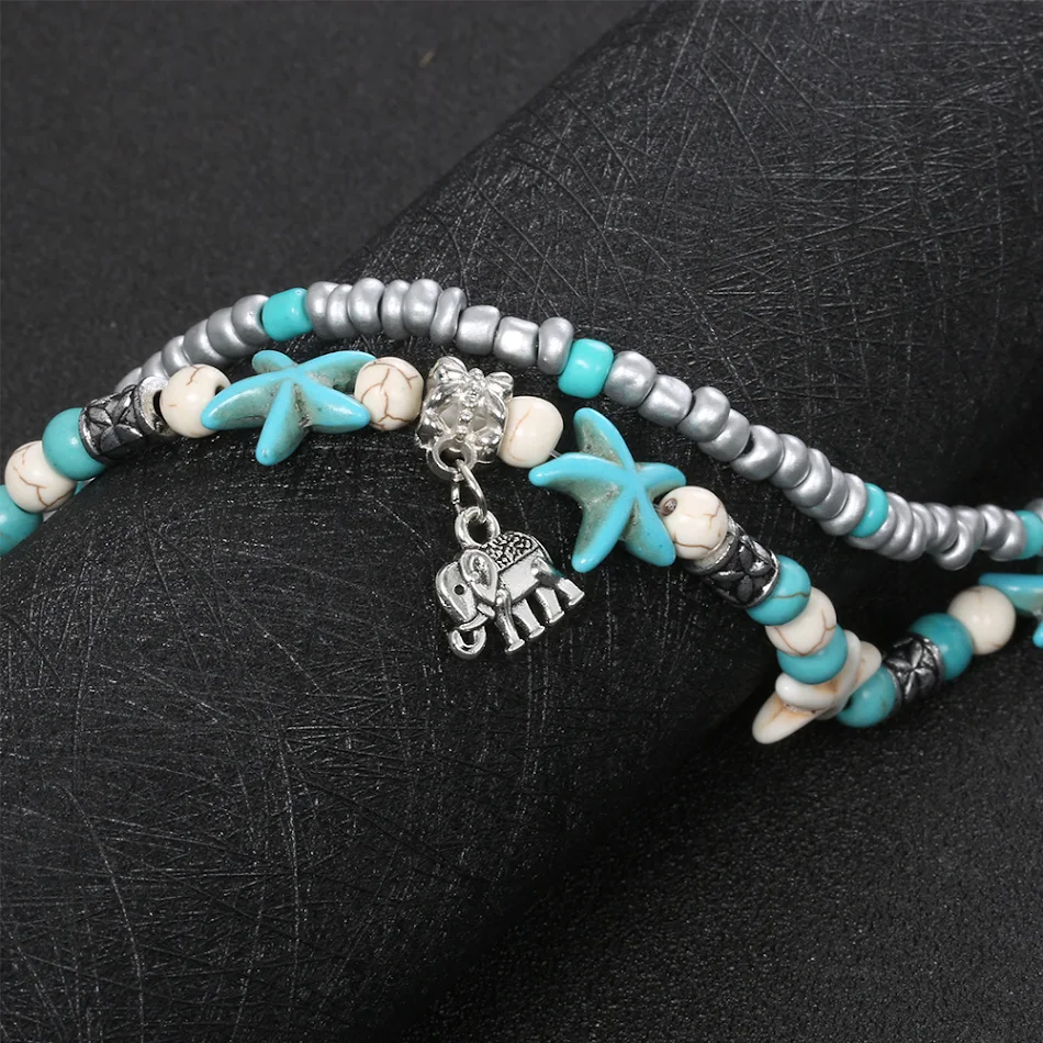Strand-Fußkettchen mit Seeschildkröten-Anhänger, Seestern und Türkis, ideal für einen sommerlichen Strand-Look. Ein stilvolles Accessoire.