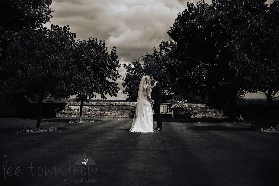 Fotografo di matrimoni Lee Towndrow (leetowndrowphoto). Foto del 1 luglio 2019