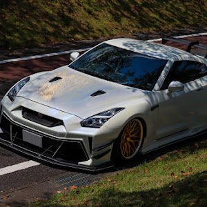 NISSAN GT-R R35