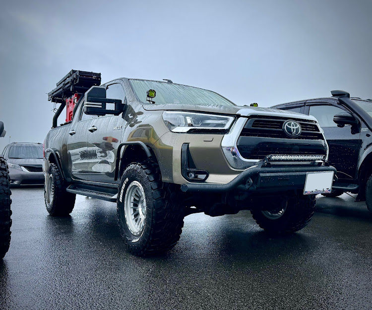 ハイラックスのgun125・ハイラックス・33インチ・ssw offroad・熱中症に注意に関するカスタム事例の投稿画像1枚目