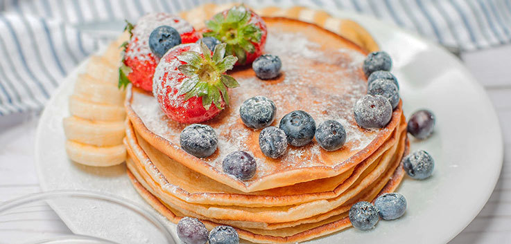 Fruit and pancakes