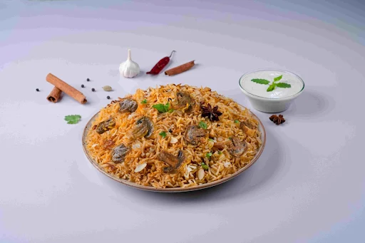 Hyderabadi Mushroom Biryani - Serves 1