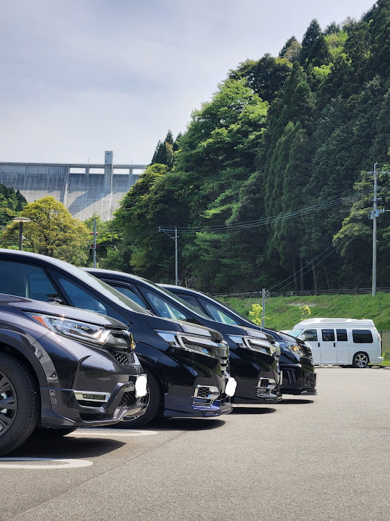 ステップワゴンのゴールデンウィーク・低そうで低くない少し低い車・オフ会・新緑の季節・五ヶ山ダムに関するカスタム事例の投稿画像4枚目