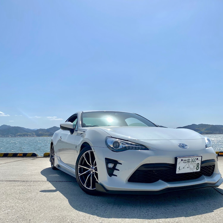 86の86/BRZ・ホイールが欲しい・Rasty3DGTウイング・ドライブ・港に関するカスタム事例の投稿画像3枚目