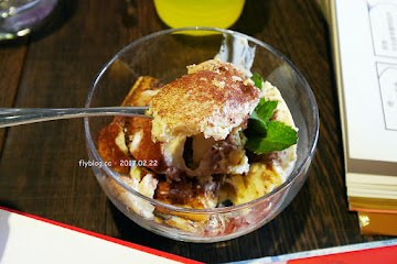 何朝宗建築師事務所咖啡廳