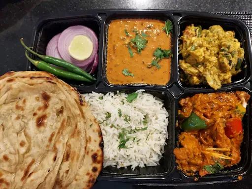 Chicken Lababdaar Thali